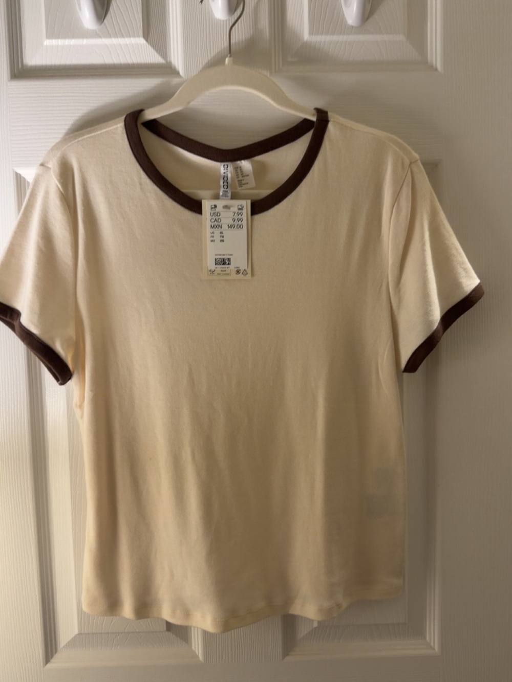 H&M Divided Cream Tee with Brown Trim